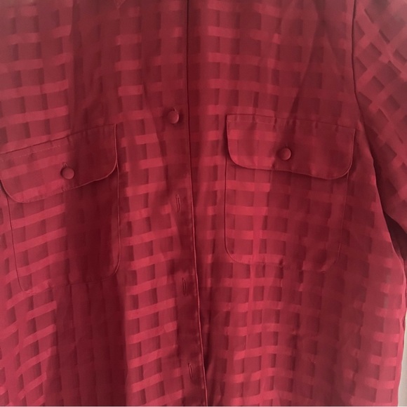 Red button up long sleeve women’s blouse top size 10 medium Liz baker - Picture 4 of 6